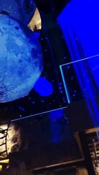 情怀总被烂梗消费,网红串串店长沙