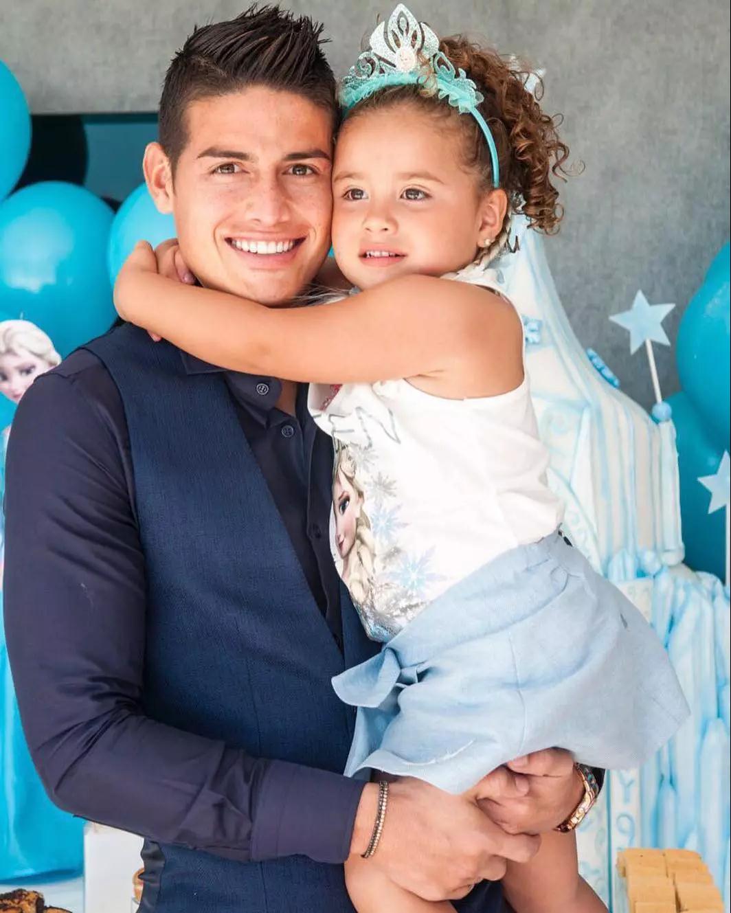 世界杯=萌萌萌萌萌萌萌萌萌萌萌萌萌