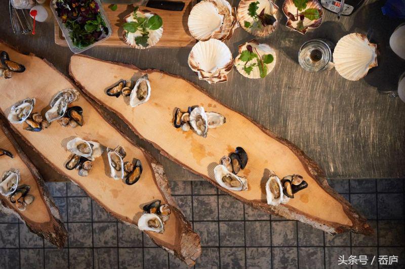 这个人均咖啡4杯的国家，除了梵高郁金香，有哪些咖啡馆值得逛