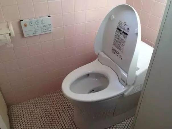 为什么日本的马桶比美国的要先进那么多