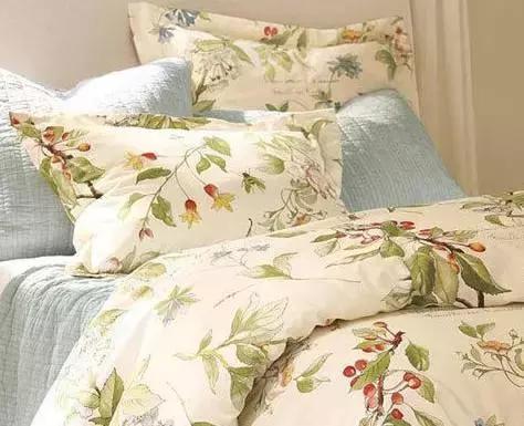 夏天床品用纯棉行吗,衣服床单顽固汗味怎么去除