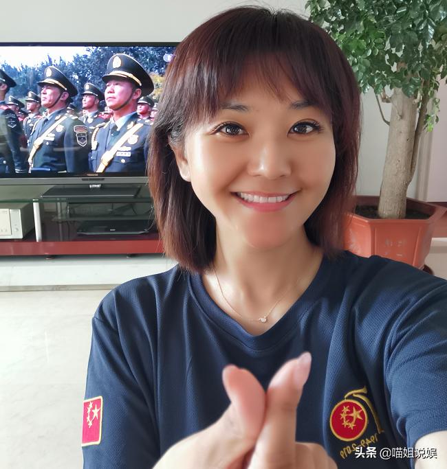 原主持人方琼简历,中央电视台方琼简历