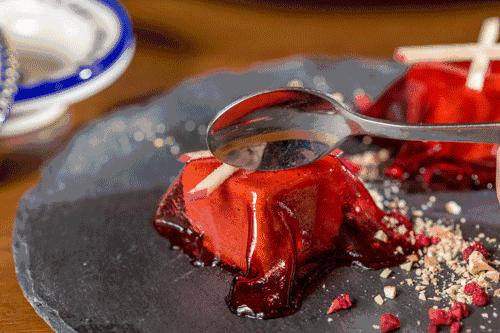 适合小情侣去的餐吧,一家很有情调和气氛的露天餐吧