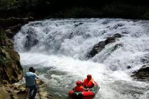 来一次说走就走的漂流之旅,贵州最美最惊险的漂流全在这里