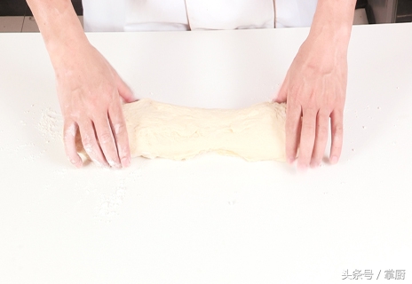 自制放心的油条配方跟着做零失误,最简易的油条配方和做法