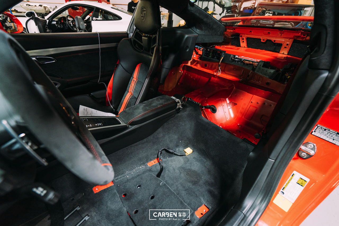 玩姿态就绝交!他的GT3只会活在赛道里|玩家