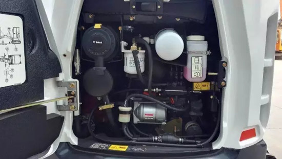 斗山山猫e20挖掘机,山猫挖掘机e20下板车