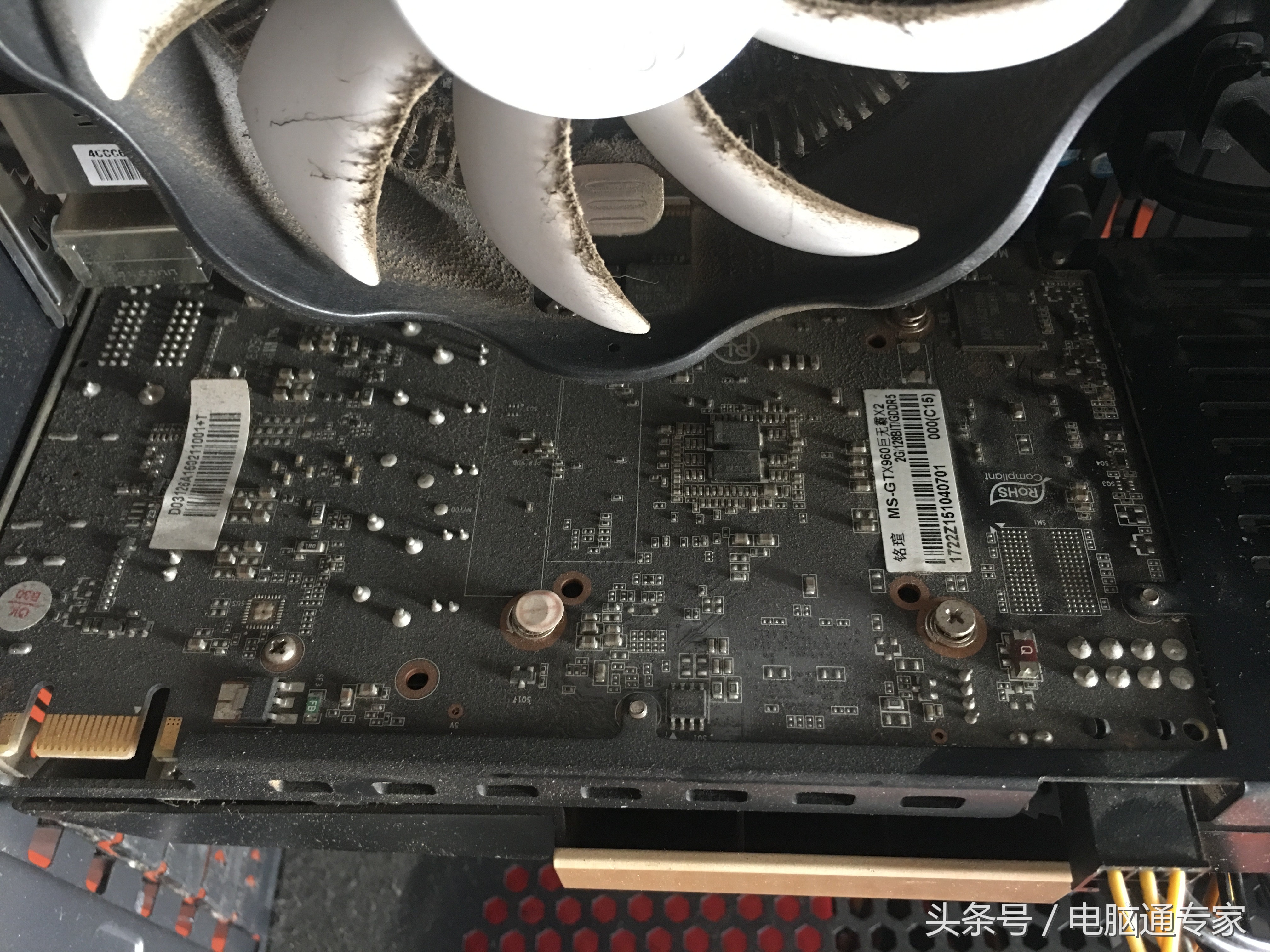 电脑开机就死机无法操作,台式机开机反复启动不起来