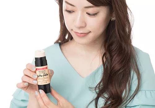 露华浓混合性油皮粉底测评,平价好用粉底露华浓