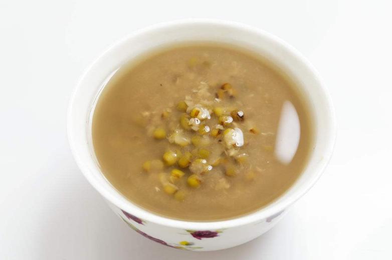 煮碧绿的绿豆汤正确方法,绿豆汤的绿豆怎么煮不烂