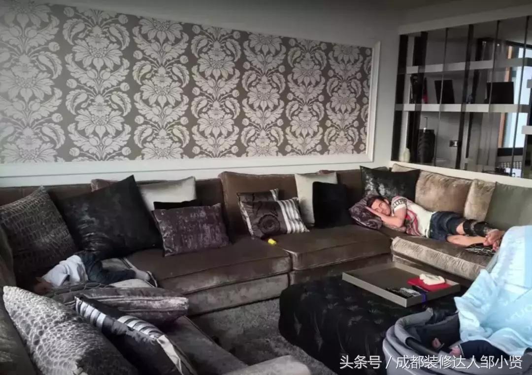 梅西和c罗的房子长啥样,梅西c罗内马尔小贝