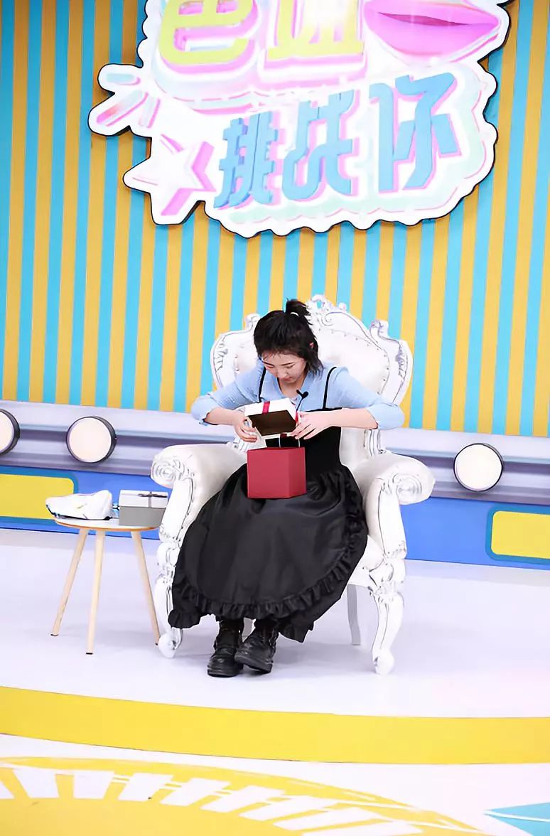 张子枫黑眼圈视频,张子枫黑眼睛