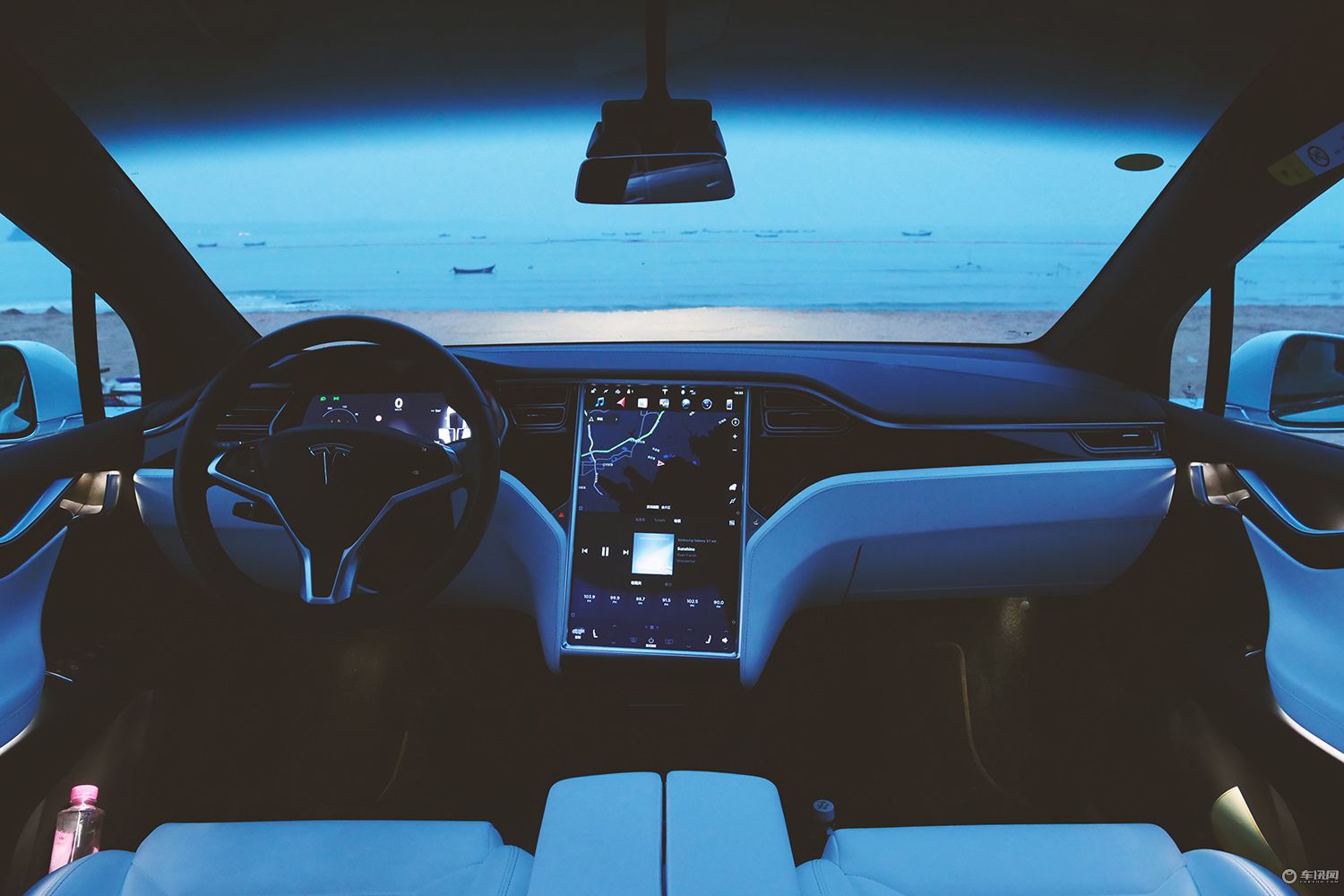 特斯拉modelx旅行,特斯拉modelx100d能跑多少公里