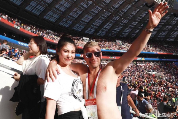 徐冬冬有多强大,徐冬冬抱足球超清照片