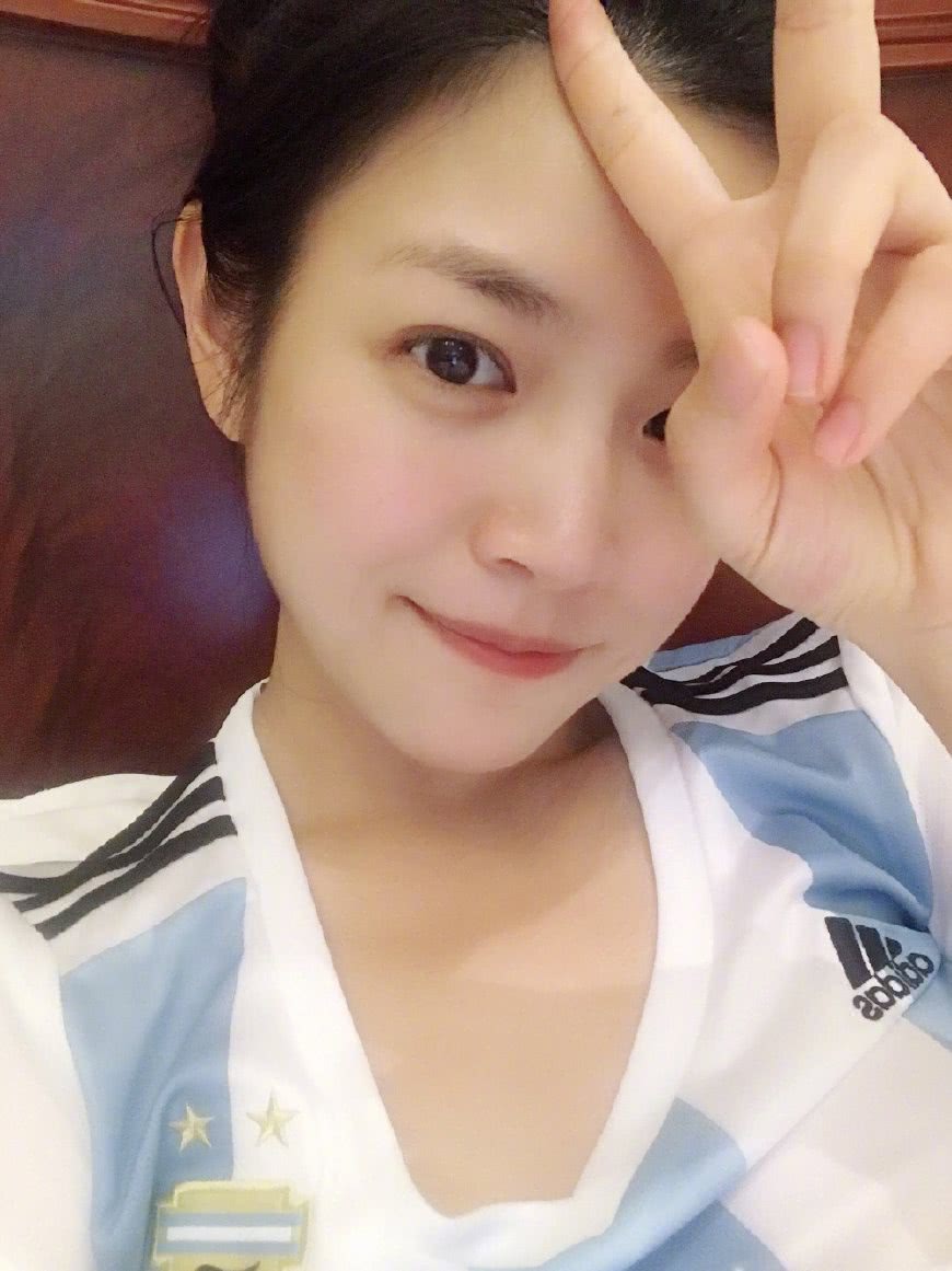 陈晓采访飞吻陈妍希,陈晓直播飞吻陈妍希