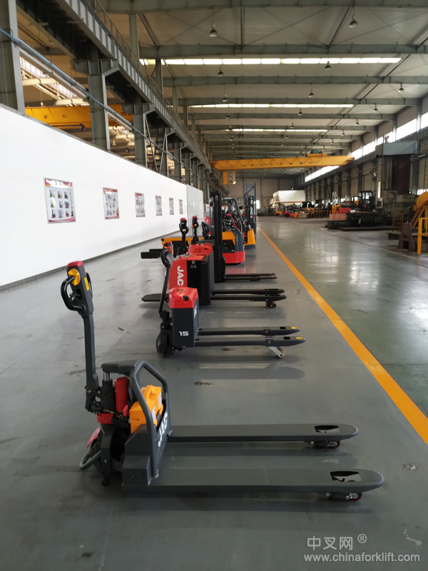 江淮叉车厂家直销电话号码,江淮叉车新款10吨