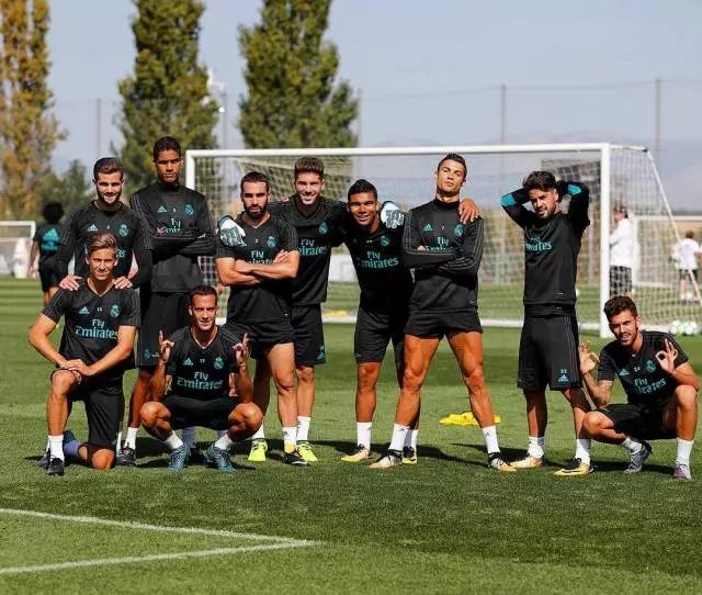 c罗发型修剪,c罗美发技术