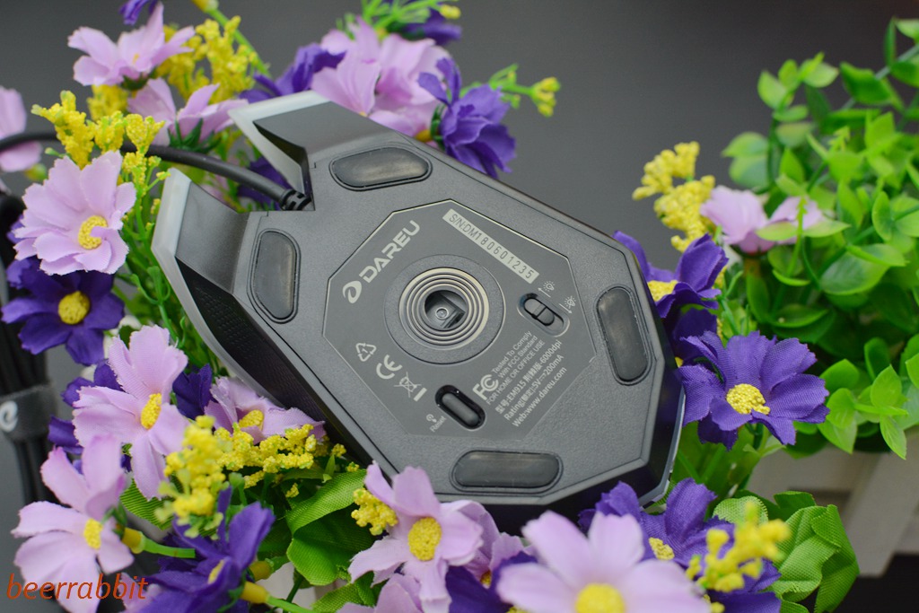 达尔优em915二代鼠标用的什么按键,达尔优牧马人游戏鼠标的详细参数