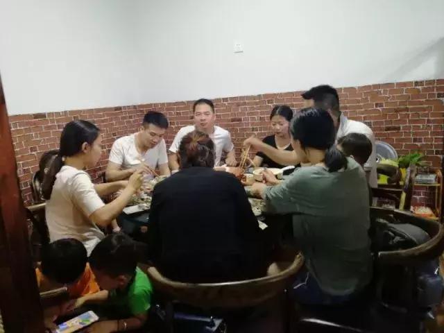 在弥勒吃什么,在弥勒什么小吃最好吃