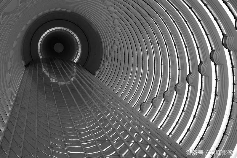 徕卡德味取决于镜头还是机身,徕卡德味