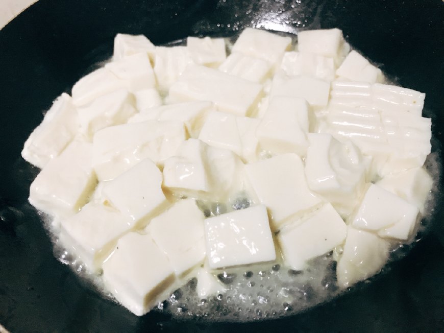 蟹黄豆腐汤用什么豆腐,蟹黄煲豆腐怎么做好吃