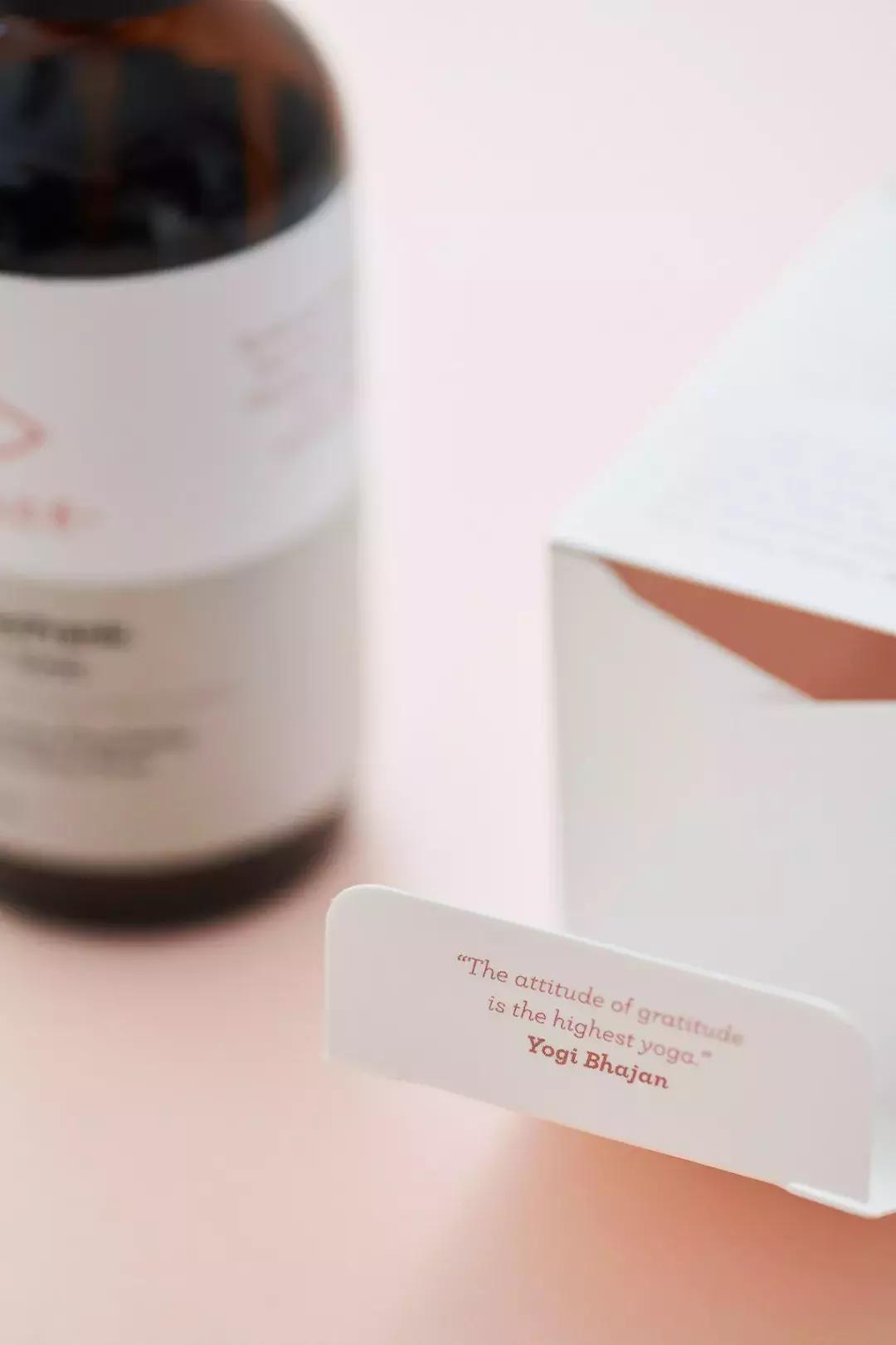 国外化妆品黑包装设计,匈牙利化妆品包装设计