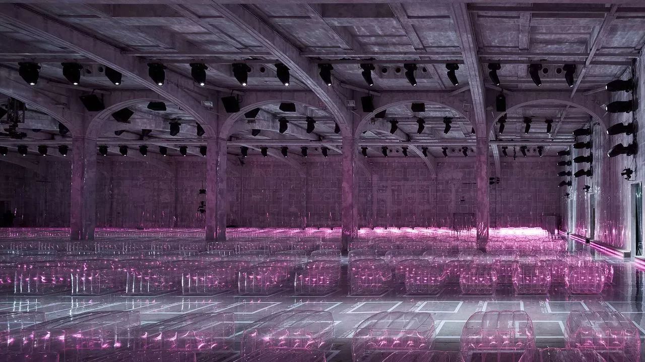 prada鍐嶇敓绯诲垪,prada鎹㈡帉闂ㄤ汉