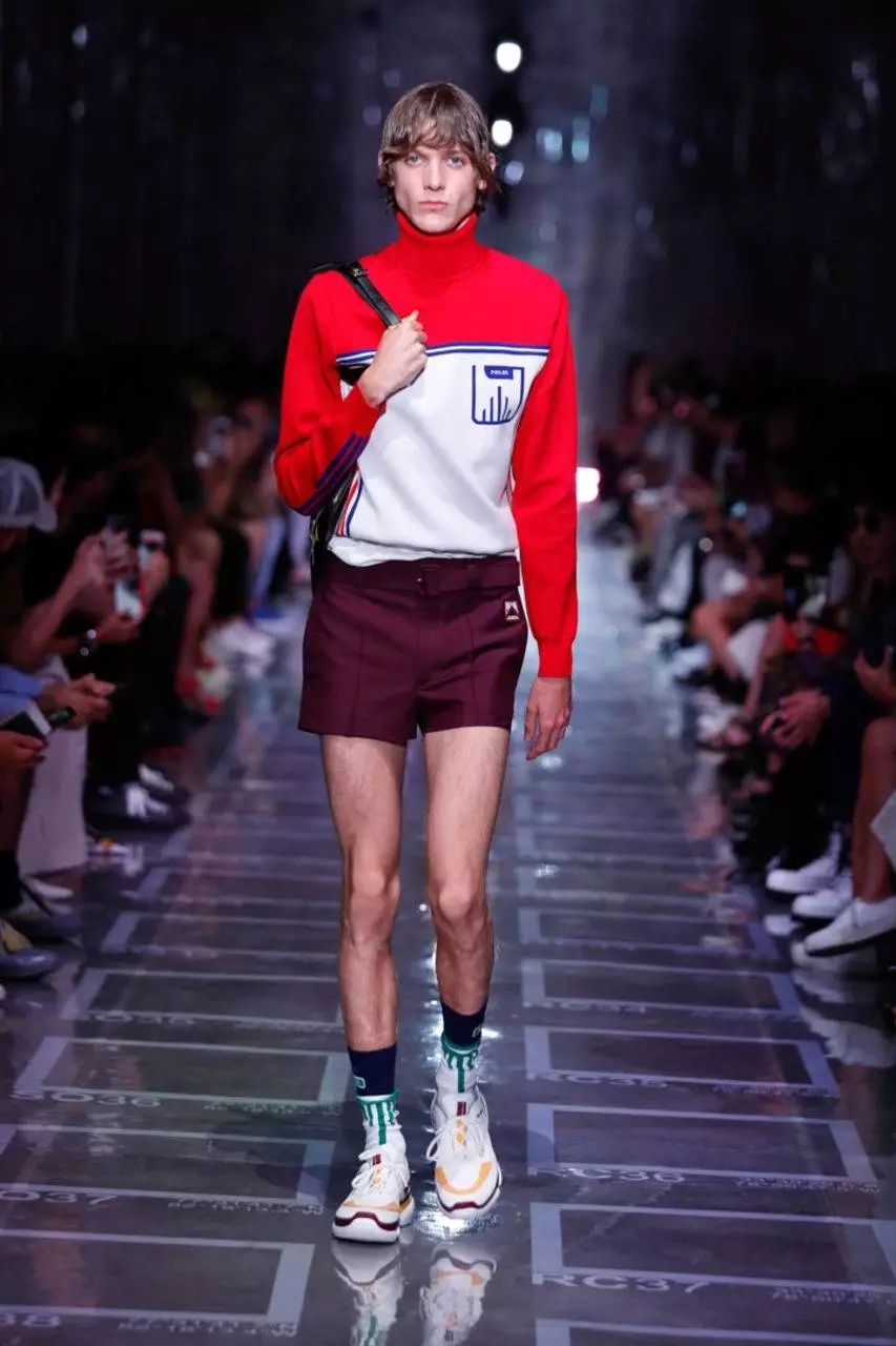 prada鍐嶇敓绯诲垪,prada鎹㈡帉闂ㄤ汉