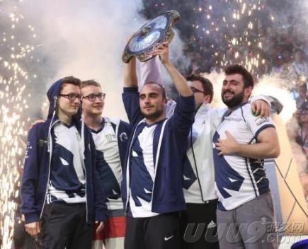 而今迈步从头越免费全集观看,而今迈步从头越打三个数字