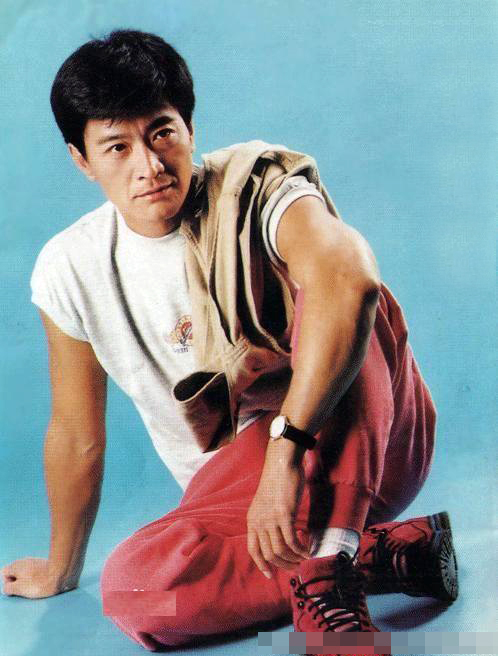 周里京：80年代男明星齐名唐国强比陈道明更帅立志做演技派演员