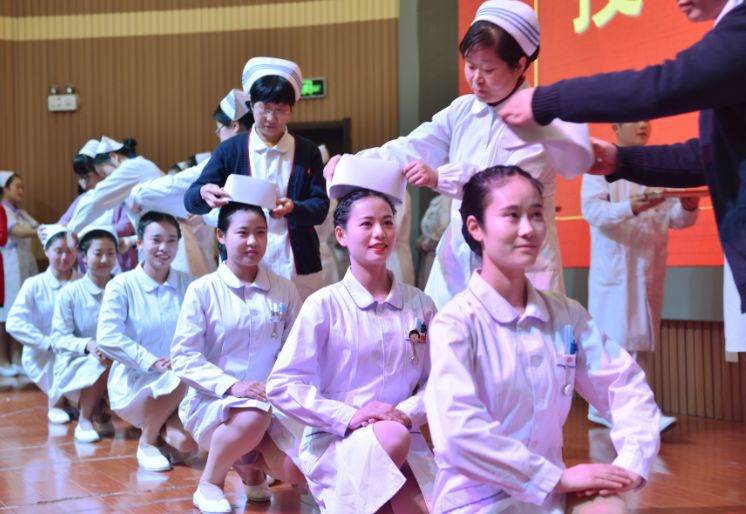 毕业即失业？马鞍山这所学校的学生还没毕业马钢就抢着要了！