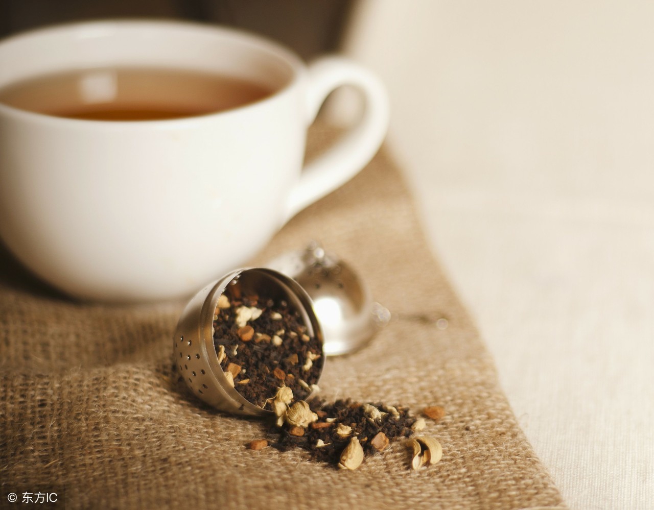 李时珍本草里蕴含不生病的智慧,李时珍称哪味药材为金不换