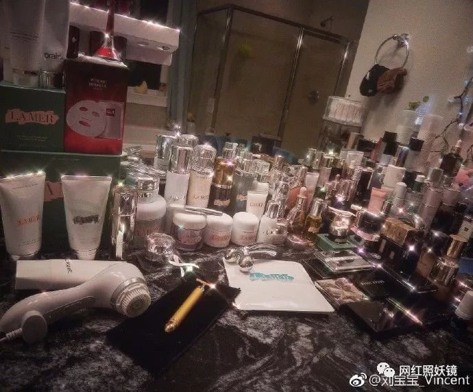 张辛苑化妆台图片,张辛苑美妆