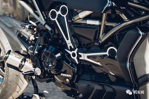 大魔鬼杜卡迪展示,杜卡迪肌肉朋克