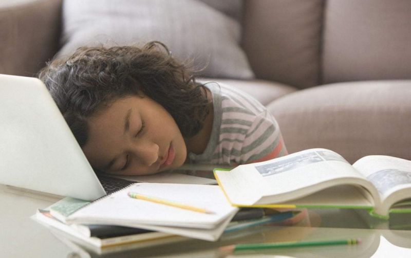 眼干眼涩按摩眼部有用吗,眼干眼涩用食疗怎么调理