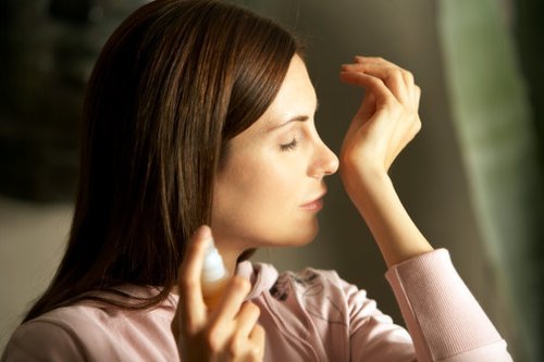 香水喷太香了怎么办,怎么香水喷了几毫升后就没味