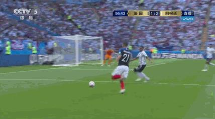 世界杯最佳进球？俄罗斯队铁卫上演“蝎子摆尾式”乌龙球