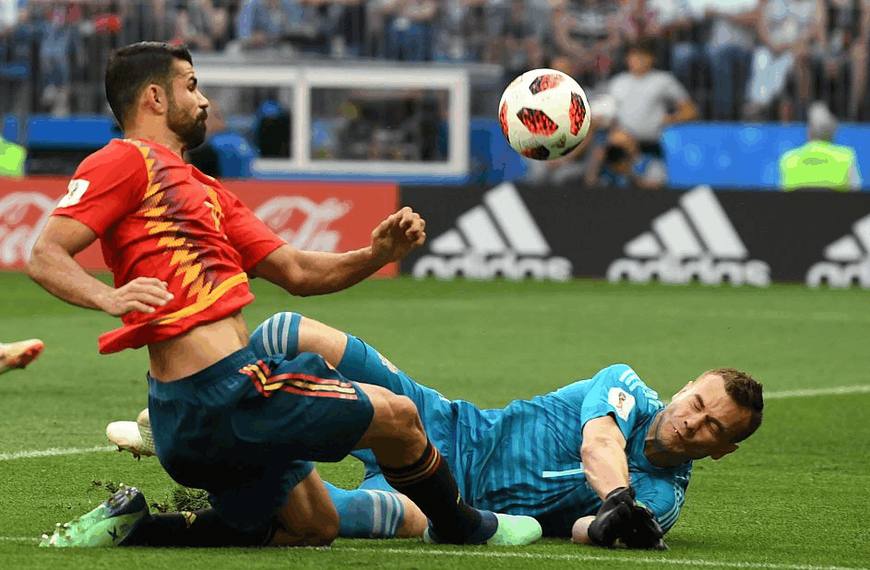 有比这更烂的结局吗？小白不敢直视最后结果，赛后宣布心酸决定