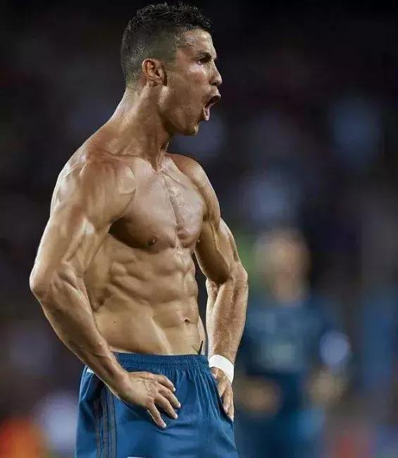 中国男足饮食曝光,中国男足饮食引争议