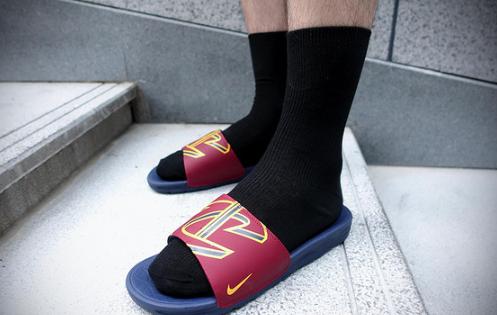 最火十款拖鞋,公认脚感最好的10双拖鞋