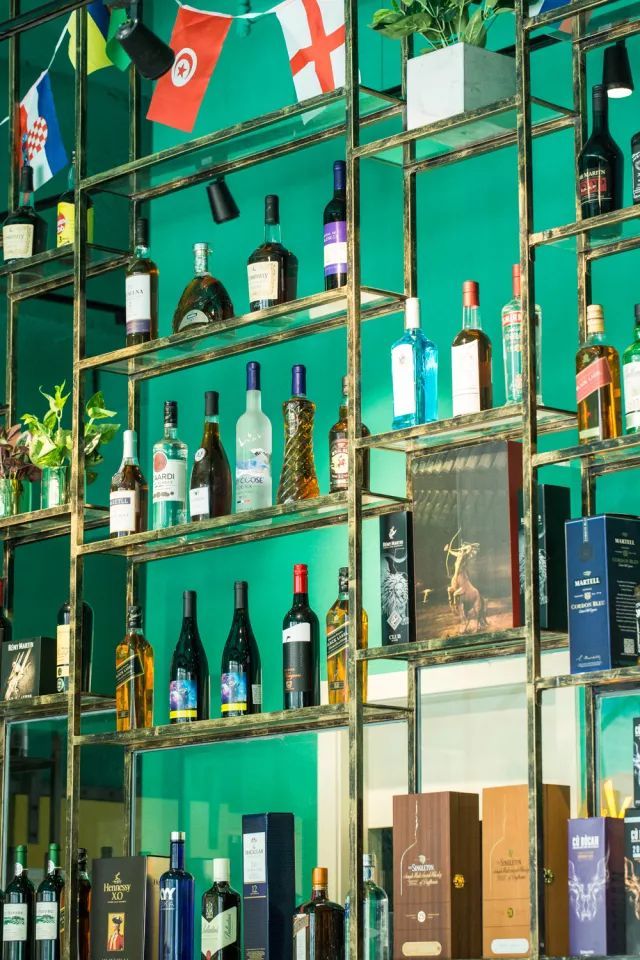 这该是佛山最独特的足球Pub,送完半打科罗娜还送鸡尾酒你点睇?