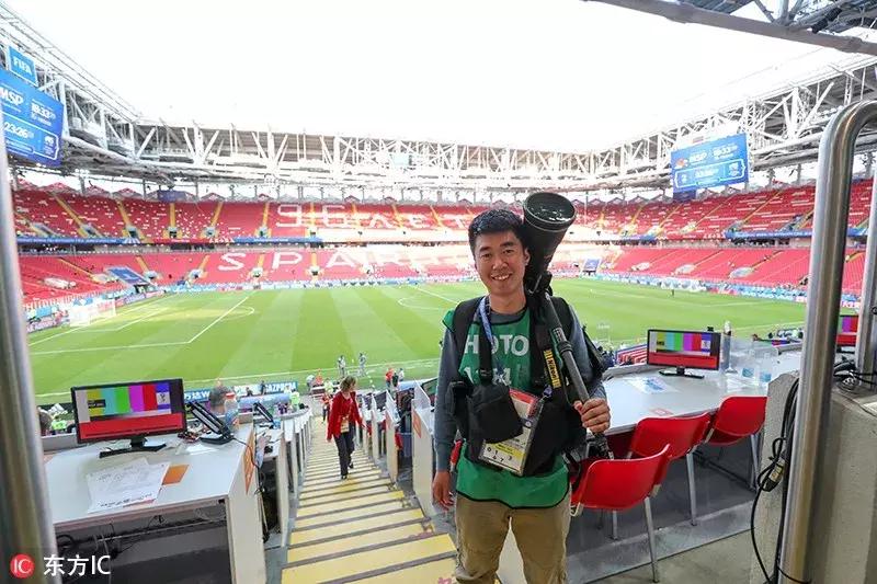 燃情奋战十余天,晒得比内马尔还黑,但他们的照片美炸了