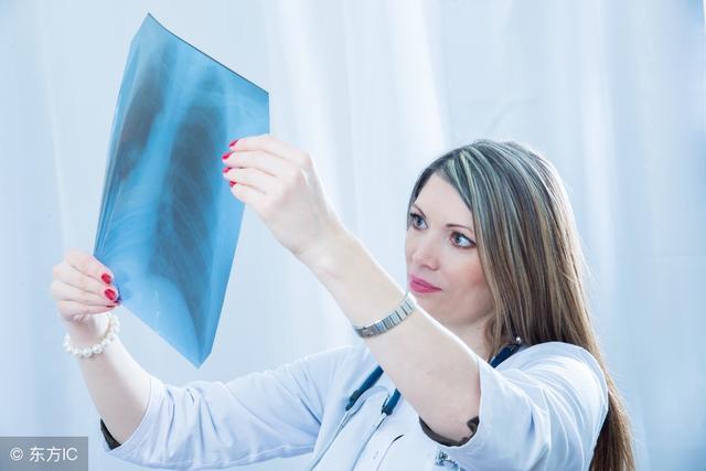 如何减轻肺癌晚期患者的痛苦,肺癌晚期一侧大腿疼怎么减轻痛苦