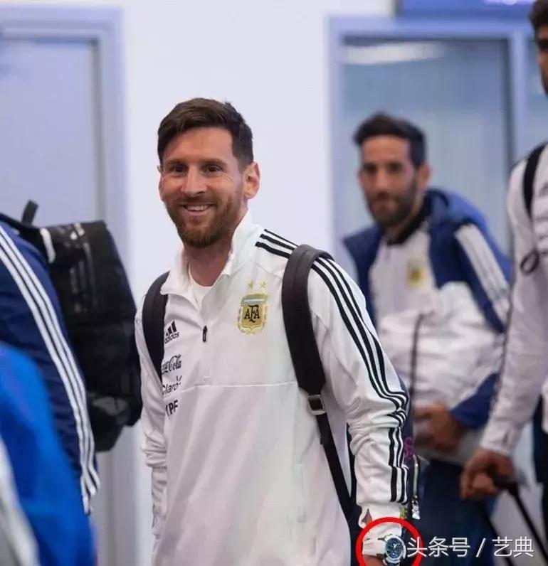 梅西c罗戴袖标,梅西c罗明星赛球衣