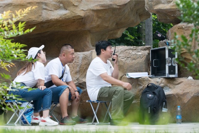 c罗哭着退场梅西夺冠,梅西c罗离开五大联赛青春谢幕