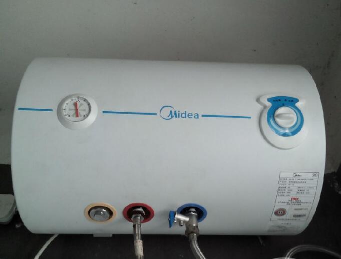 热水器三年不清洗容易爆炸吗,热水器三年不洗