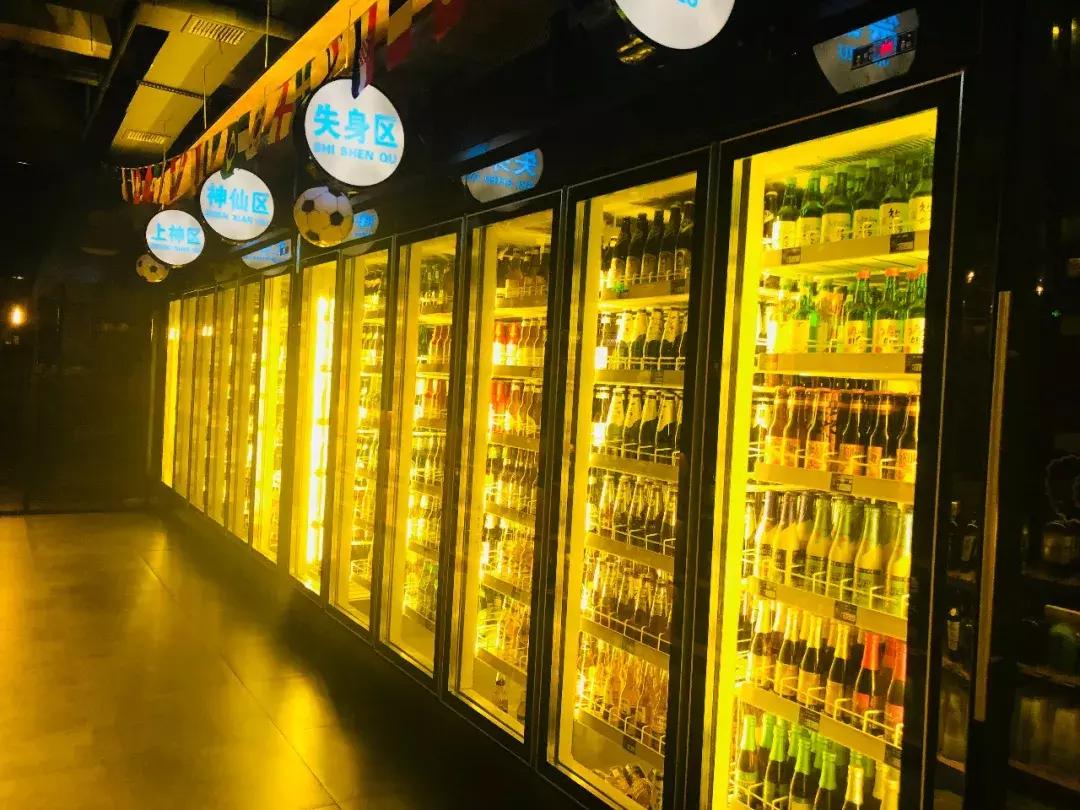 内马尔巴黎圣日耳曼签名球衣,内马尔巴黎包厢