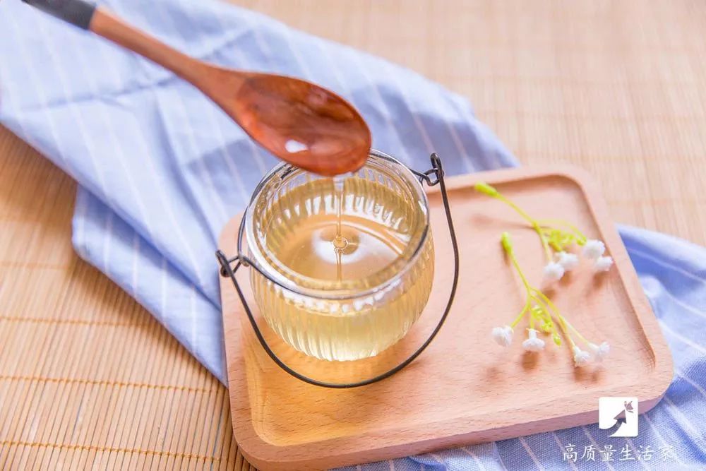 当绿豆汤变成“红豆汤”，营养损失巨大！学会一招，喝纯正绿豆汤