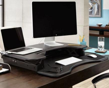 程序员桌面简单效果,程序员桌面物件