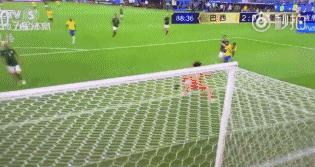 18年世界杯内马尔夸张翻滚,世界杯足球搞笑事件